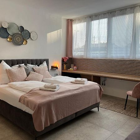 Modern Hotel At Krems An Der Donau - Hauptbahnhof エクステリア 写真